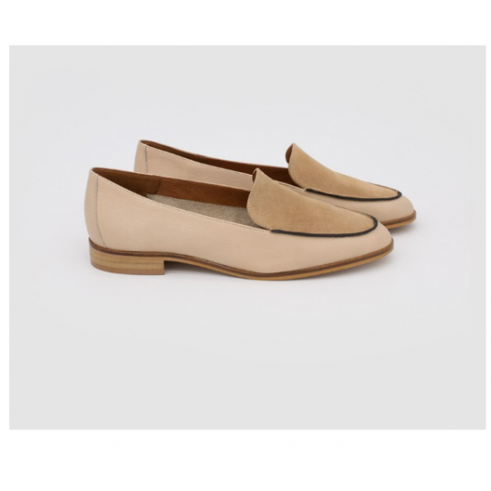 Mocasín plano mujer beige