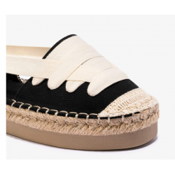 Alpargata negra lazo beige