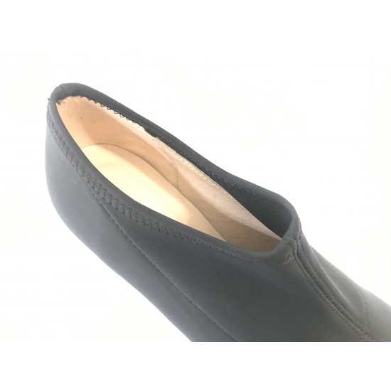 Zapato abotinado strech negro