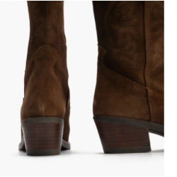 Bota cowboy bordada marrón