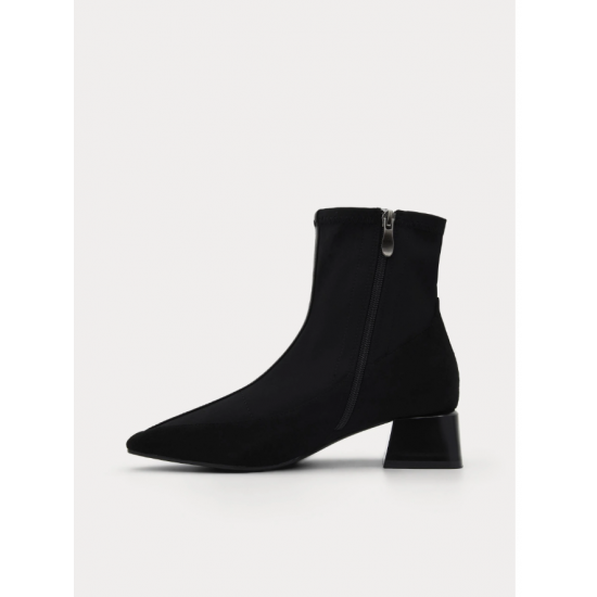  Botin negro tacón midi punta charol