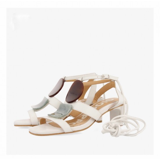 Sandalias tiras anudadas