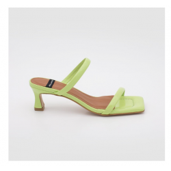 Sandalia tiras verde