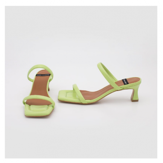 Sandalia tiras verde