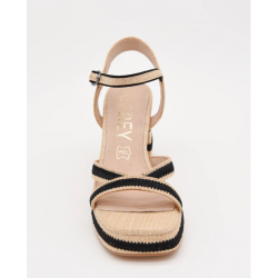 Sandalias de tacón con plataforma de yute y detalles negros