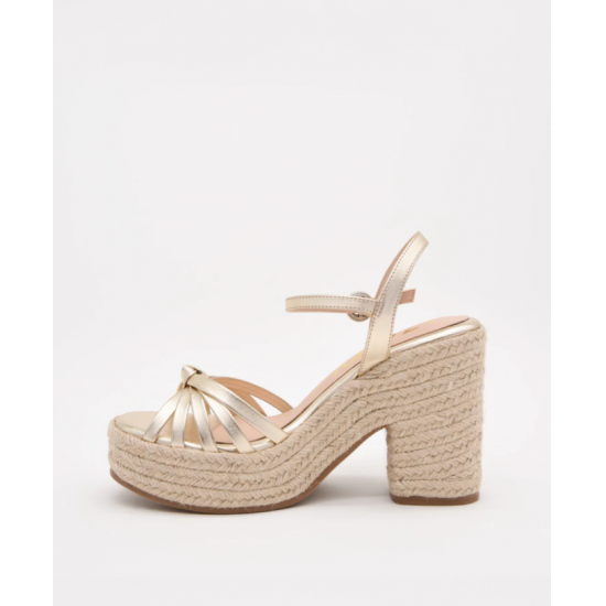 Sandalias de tacón con plataforma de yute y detalles dorados