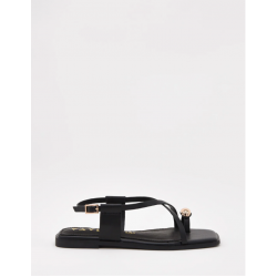 Sandalias planas negras con detalle metalizado