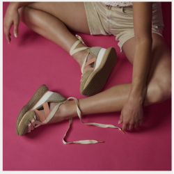 Sneakers abiertos beige con cuña para mujer totnes