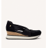 Sandalias de piel con cuña de rafia.