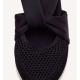 Sandalias de piel con cuña de rafia.