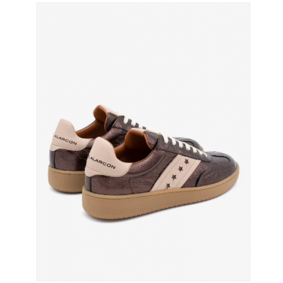 Sneakers de mujer elegantes con detalles bicolor y estrellas troqueladas de Piel metalizada