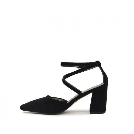 Zapato de terciopelo en color negro