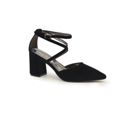 Zapato de terciopelo en color negro