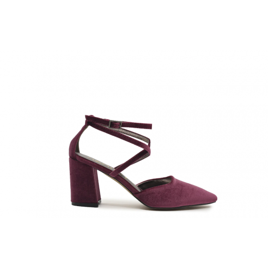 Zapato de terciopelo en color rosa oscuro